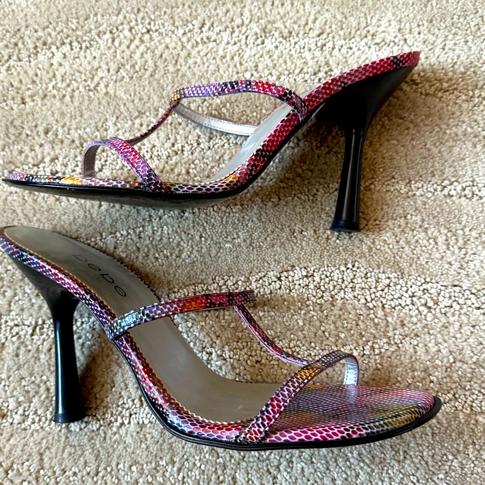 Bebe Leather Snake Print T Strap Slip On High Heel Sandal Y2K Purple Pink Sz 8.5 - Picture 6 of 16